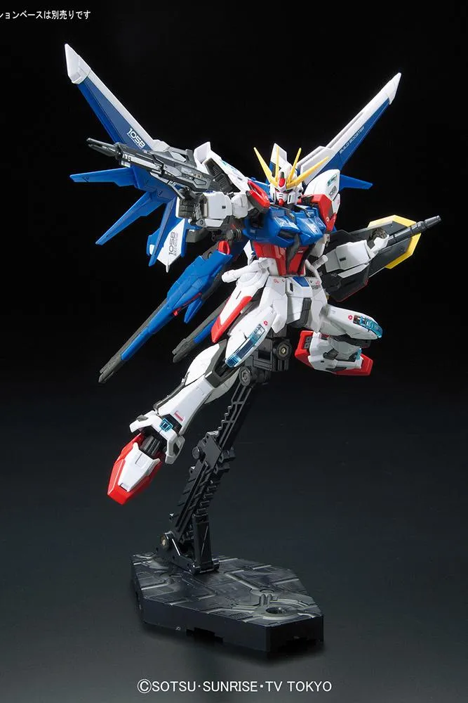 GUNDAM Build Fighters - Model Kit - RG 1/144 - Build Strike Full Pack.